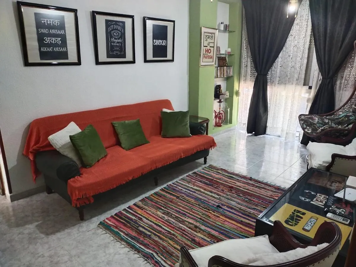 An Indian Bollywood Sevilla Experience - For Families, Couples & Business Trips