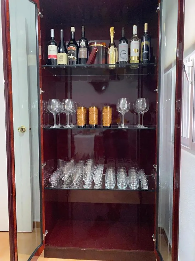 Apartment An Indian Bollywood Sevilla Experience - For Families, Couples & Business Trips