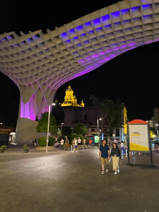 An Indian Bollywood Sevilla Experience - For Families, Couples & Business Trips 0*, Seville